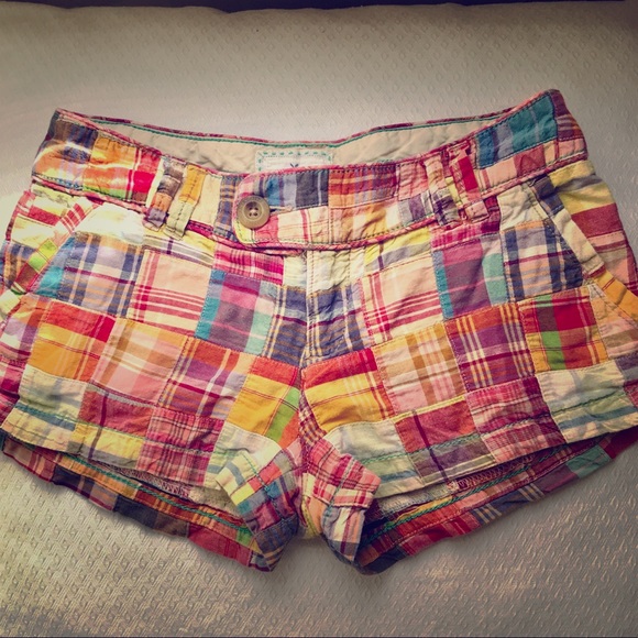 American Eagle Outfitters Pants - AEO madras plaid “short shorts” ! 😎 SALE!!🏖